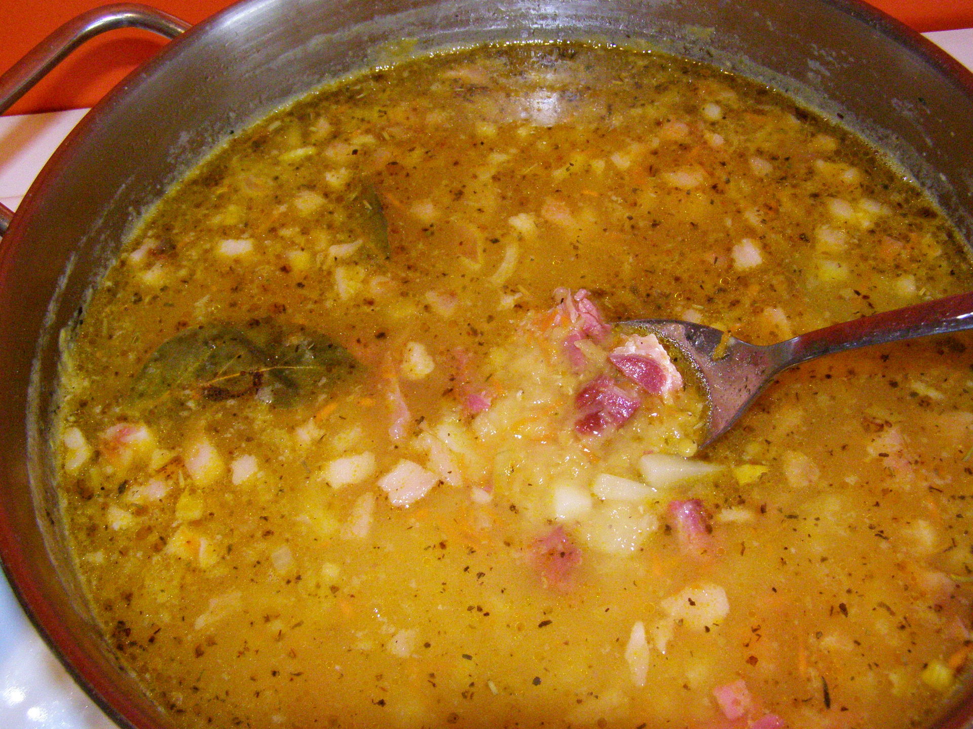 Чечевичный суп с копченостями ребрышками рецепт с фото
