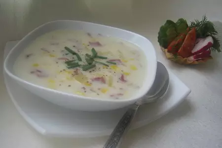 Густая похлёбка с беконом и кукурузой (creamy bacon and corn chowder).