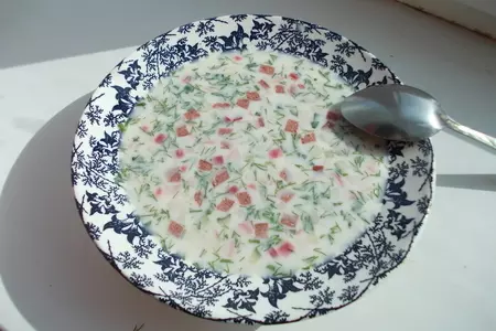 Окрошка с копченой курицей