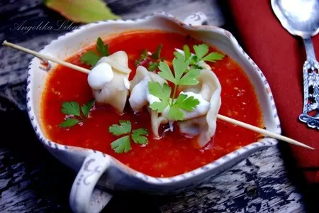 Zuppa di pomodora con tortellini или томатный суп с пельменями