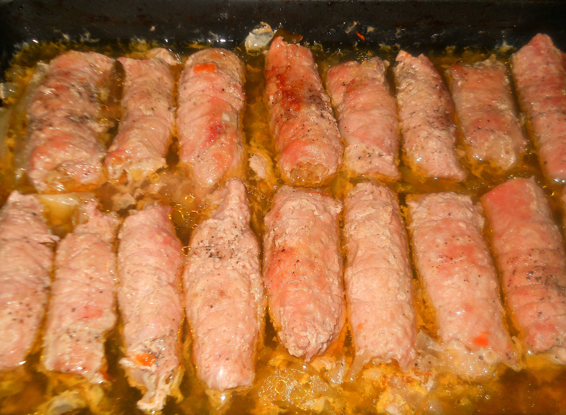 Блюда из мясо свинины простые. Мясные пальчики. Начинка для мясных пальчиков. Пальчики из свинины. Мясные пальчики из свинины в духовке.