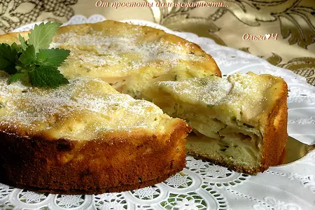 Яблочная шарлотка с мелиссой