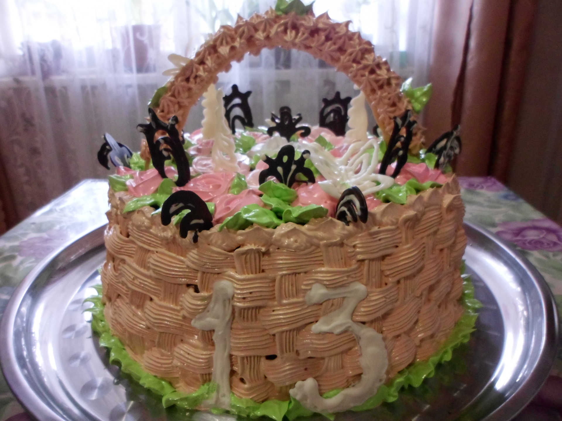 Украшение торта корзина с цветами - 59 фото