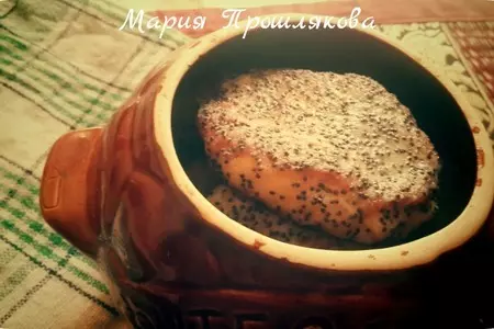 Сырники с изюмом и маковым соусом