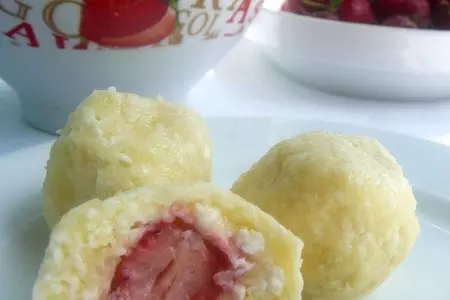 Ленивые творожные вареники с клубникой (и не только!)