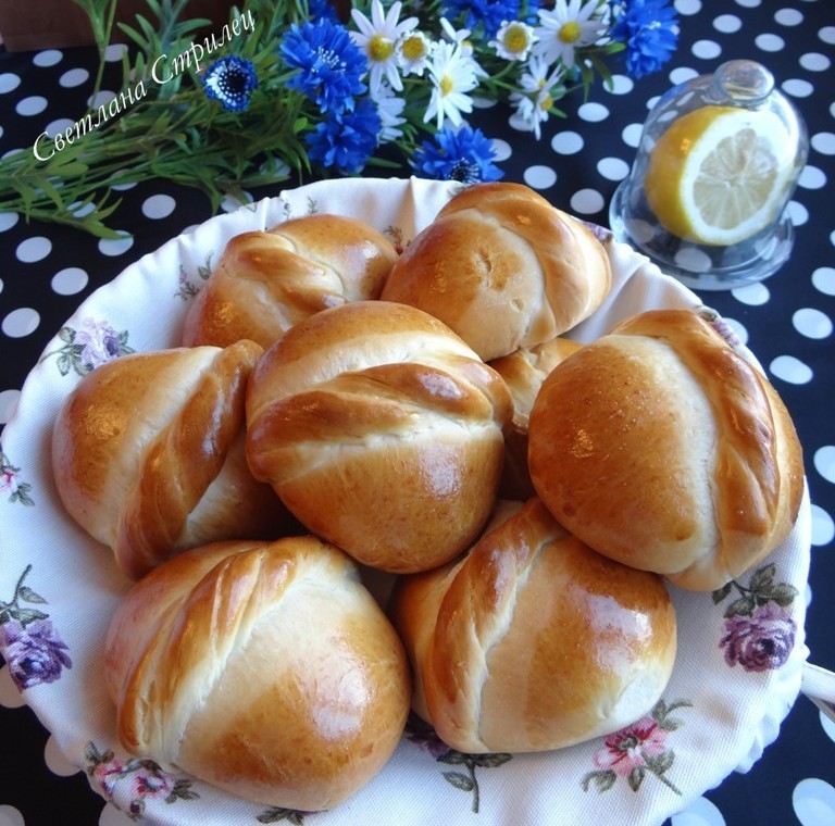 Рецепт булочек с медовой начинкой