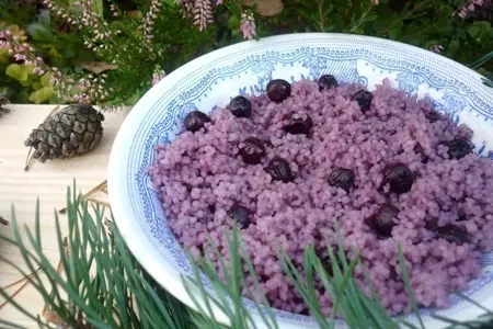 Фото к рецепту: Кускусная каша "вишнёвая черноплодка"