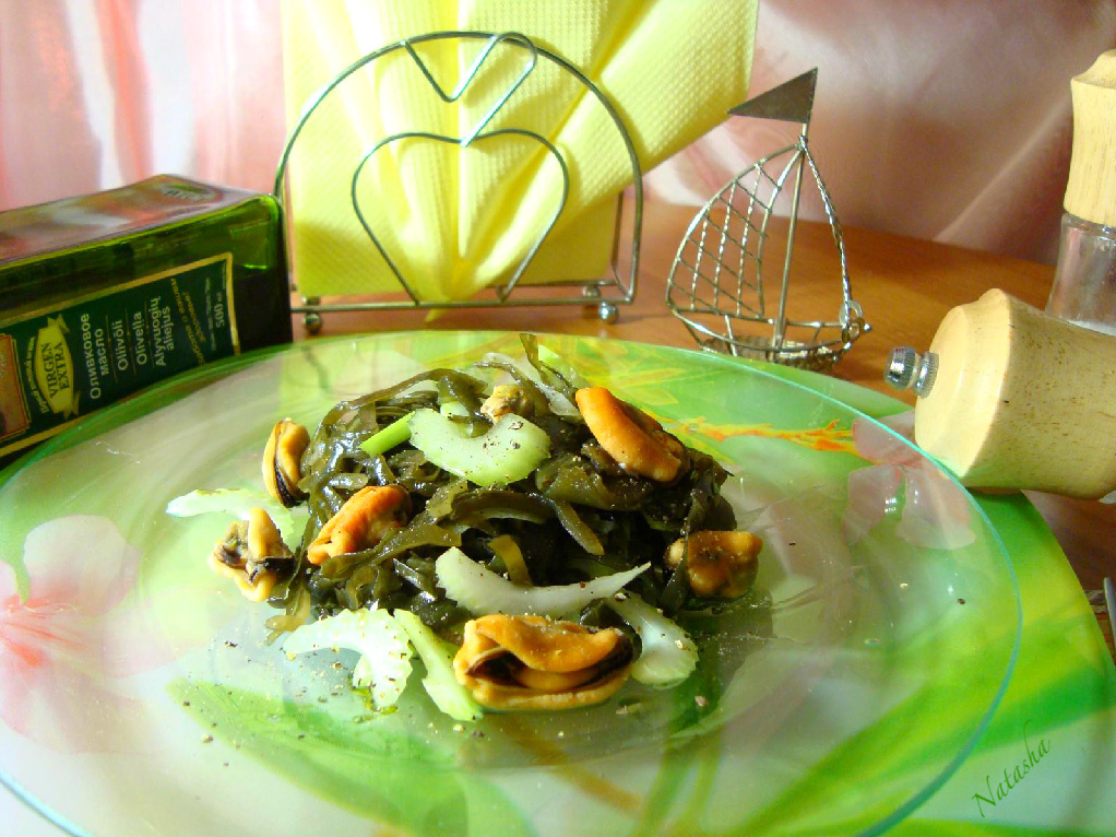 Салат с мидиями и пекинской капустой – пошаговый рецепт приготовления с фото