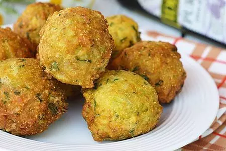 Пончики с кукурузной мукой hushpuppies