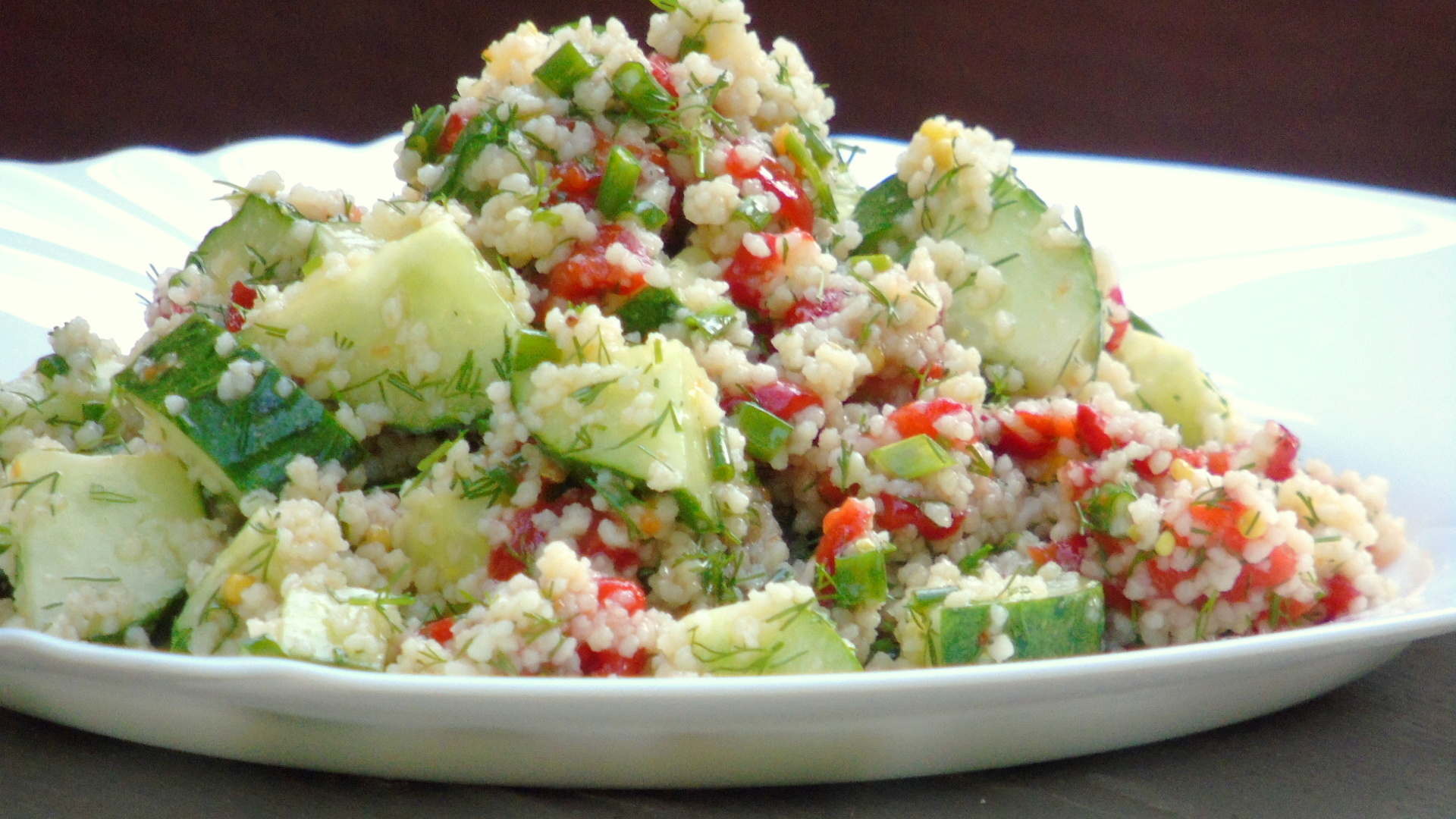 Салат с кускусом и говядиной