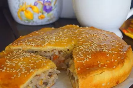 Мини пироги с курицей, рисом и баклажанами