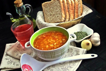 Фото к рецепту: Фасолевый суп (постный)