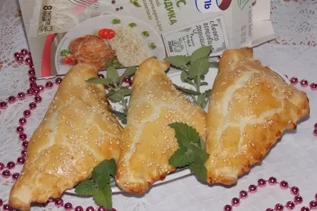 Быстрые пирожки с курицей и рисом.