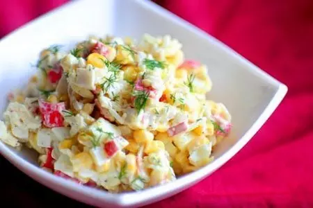 Салат с крабовыми палочками и кукурузой / salad with crab sticks and corn