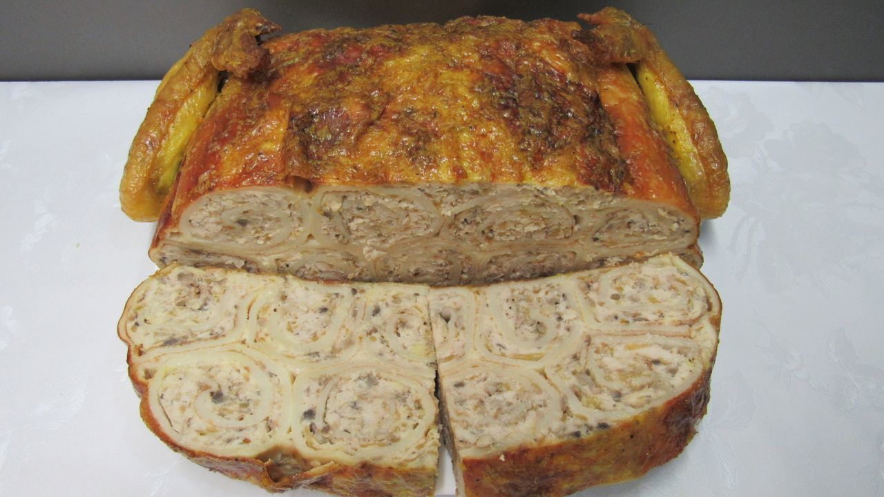 Фаршированная курица с грибами и блинами в духовке рецепт с фото