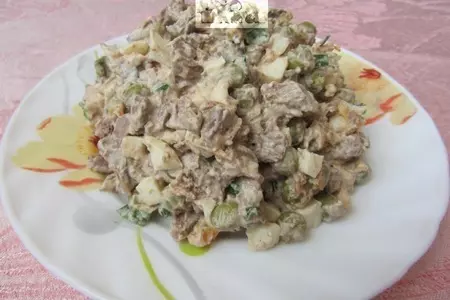 Салат из куриной печени