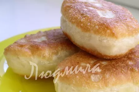 Пирожки с кислой капустой