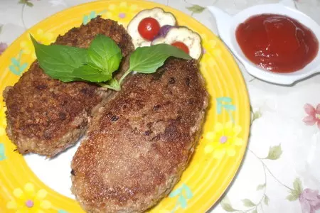 Мясные биточки с сюрпризом