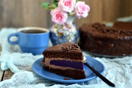 Шоколадный торт “фиалка монмартра”.