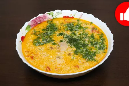 Вкусный куриный суп с помидорами в мультиварке