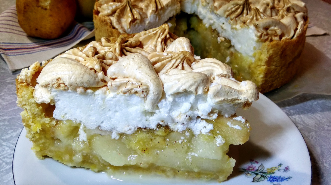 Яблочный пирог из песочного теста с безе – польский и немецкий рецепт