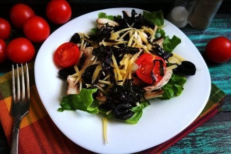 Фото к рецепту: Салат с шампиньонами