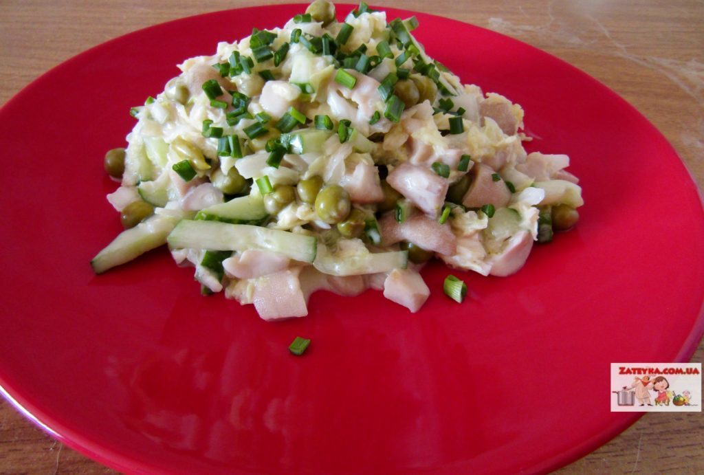 Салат с крабовыми палочками, горошком и маринованным огурцом — рецепт с фото пошагово