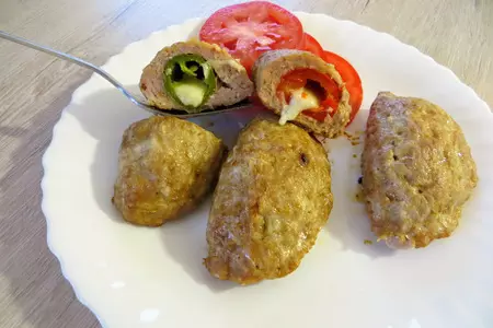 Котлета фаршированная перцем и сыром