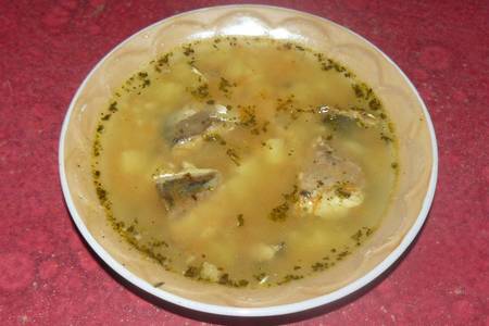 Фото к рецепту: Суп с рыбными консервами и рисом