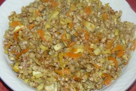 Гречка с грибами и овощами