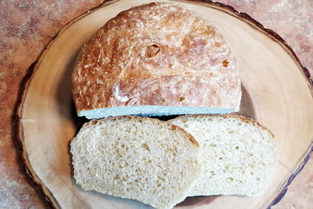 Фото к рецепту: Самый простой домашний хлеб