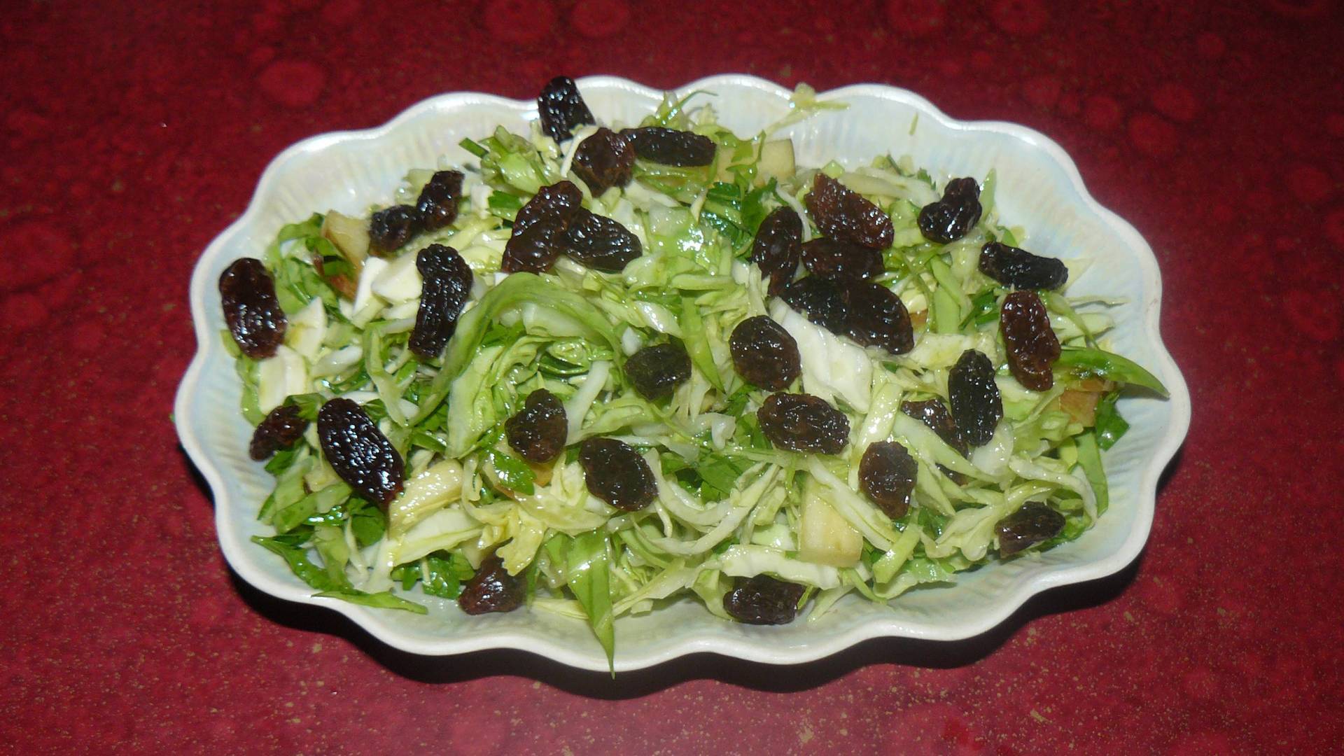 Салат со свежей капустой