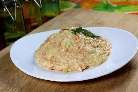 Салат из свежей моркови