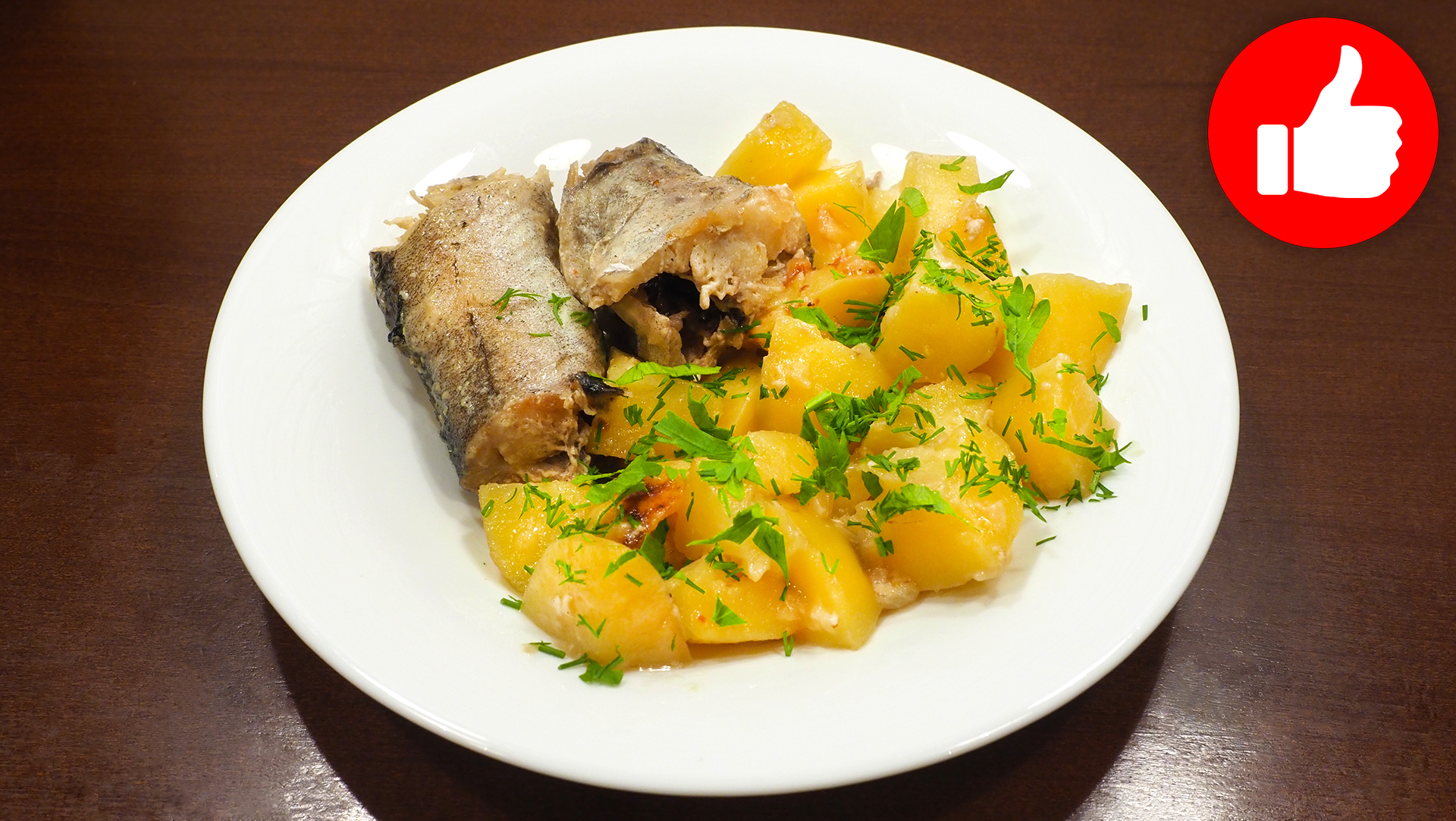 Картофельная запеканка с овощами и рыбой из мультиварки