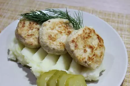 Сочные котлеты из куриного фарша