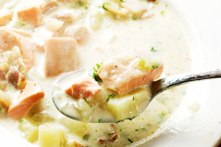 Фото к рецепту: Рыбный суп со сливками