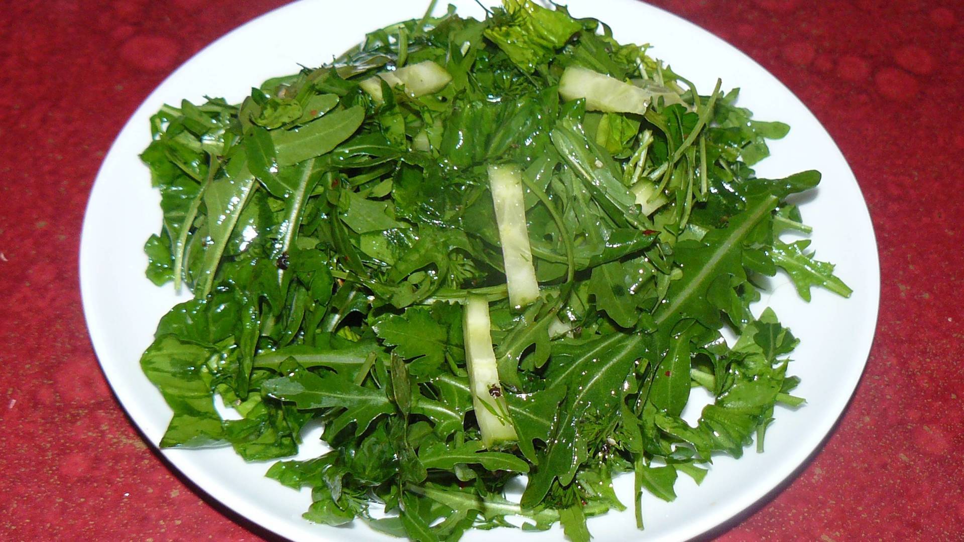 Салат лёгкий с рукколой или шпинатом