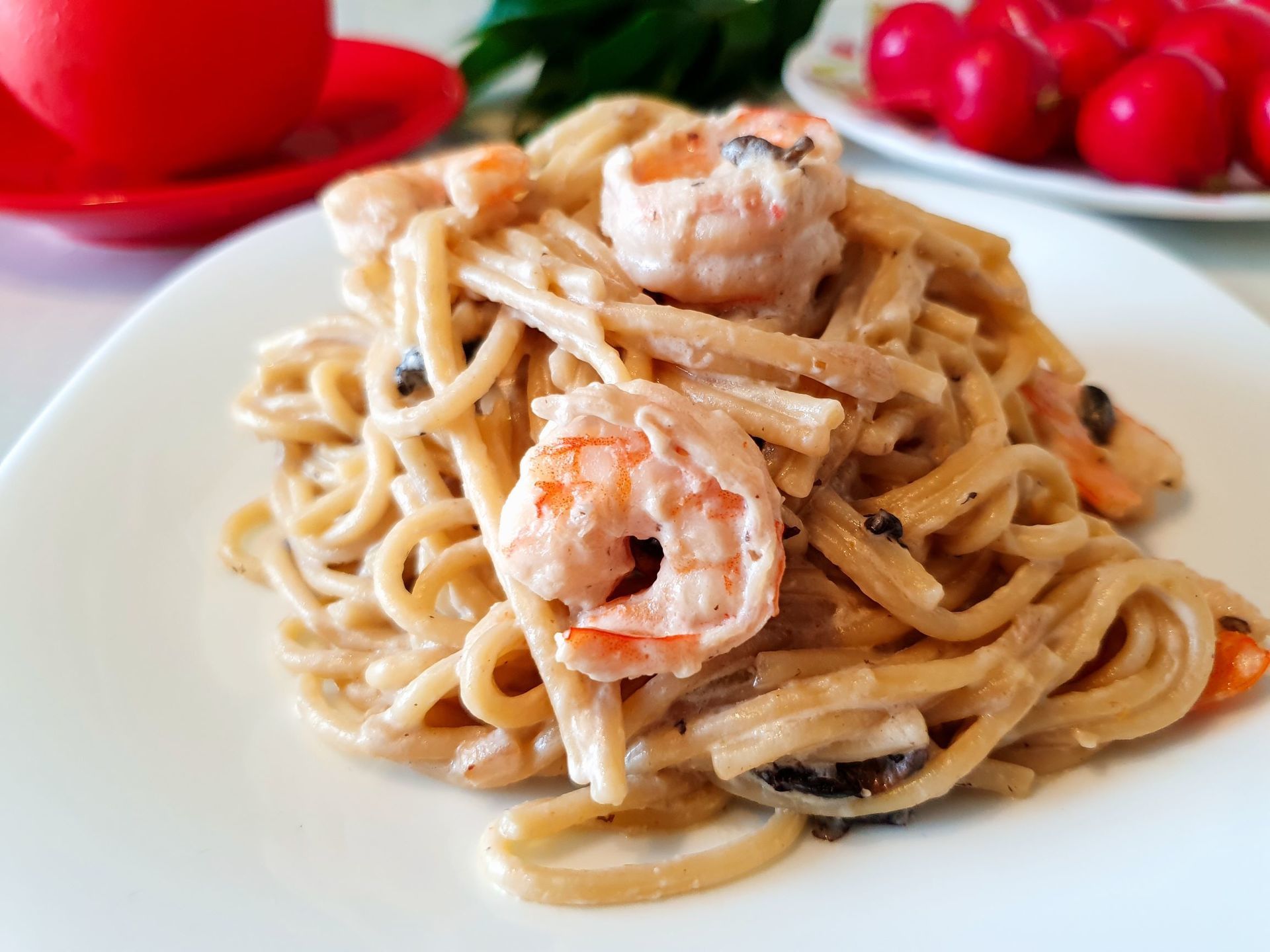 Спагетти с креветками в сливочно-чесночном соусе - Pasta Schedro