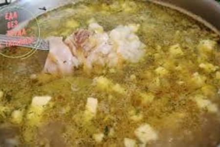Фото к рецепту: Куриный рисовый суп