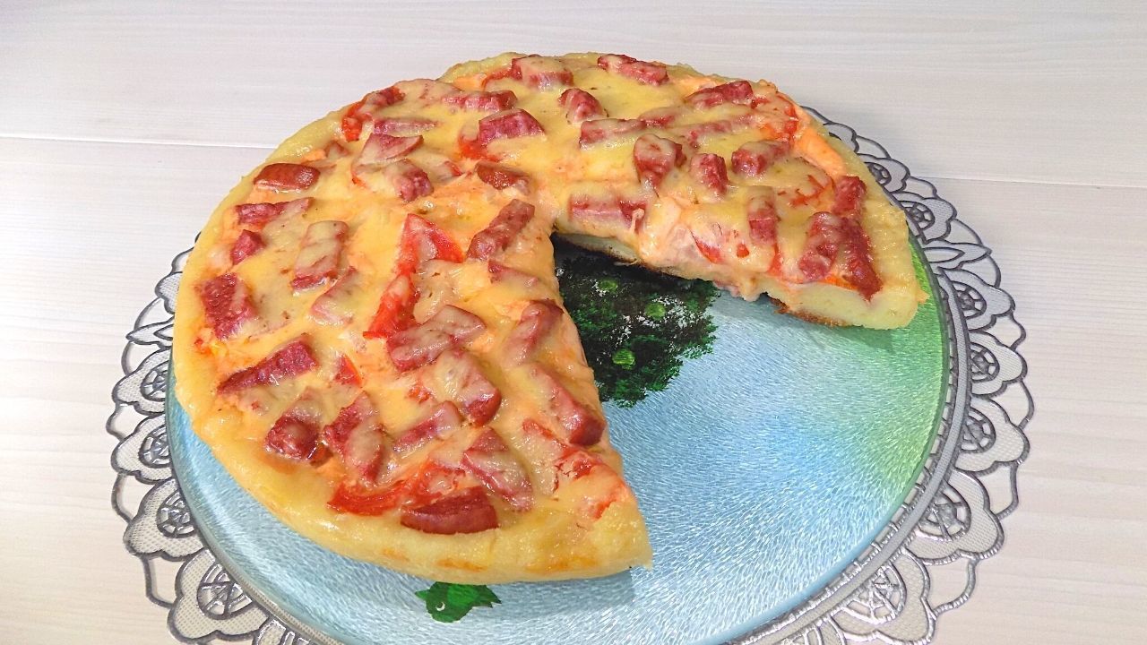 пицца с колбасой и сыром в духовке в домашних условиях из дрожжевого теста пошаговый рецепт фото 94