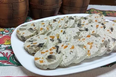 Мясная закуска  с грибами и овощами