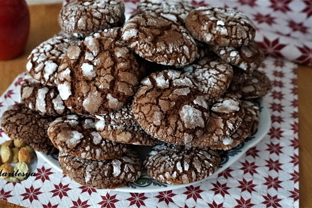 Фото к рецепту: Шоколадное печенье для шокоголиков