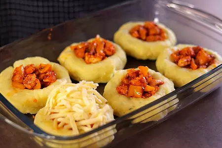 Куриное рагу с запеченным картофельным пюре