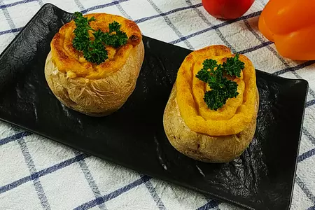 Фаршированный картофель с мясом и грибами под хрустящей корочкой