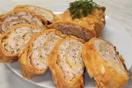 Рулет из лаваша с мясом и сыром