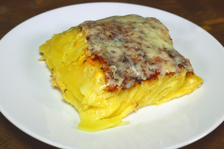 Картофель, запеченный со сливками и сыром