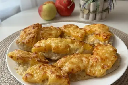 Куриная грудка с ананасами