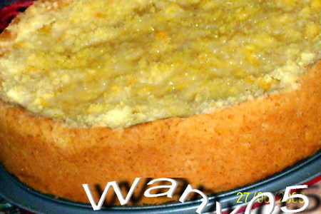 Фото к рецепту: Песочный пирог с творогом, ананасами и посыпкой "штрейзель"