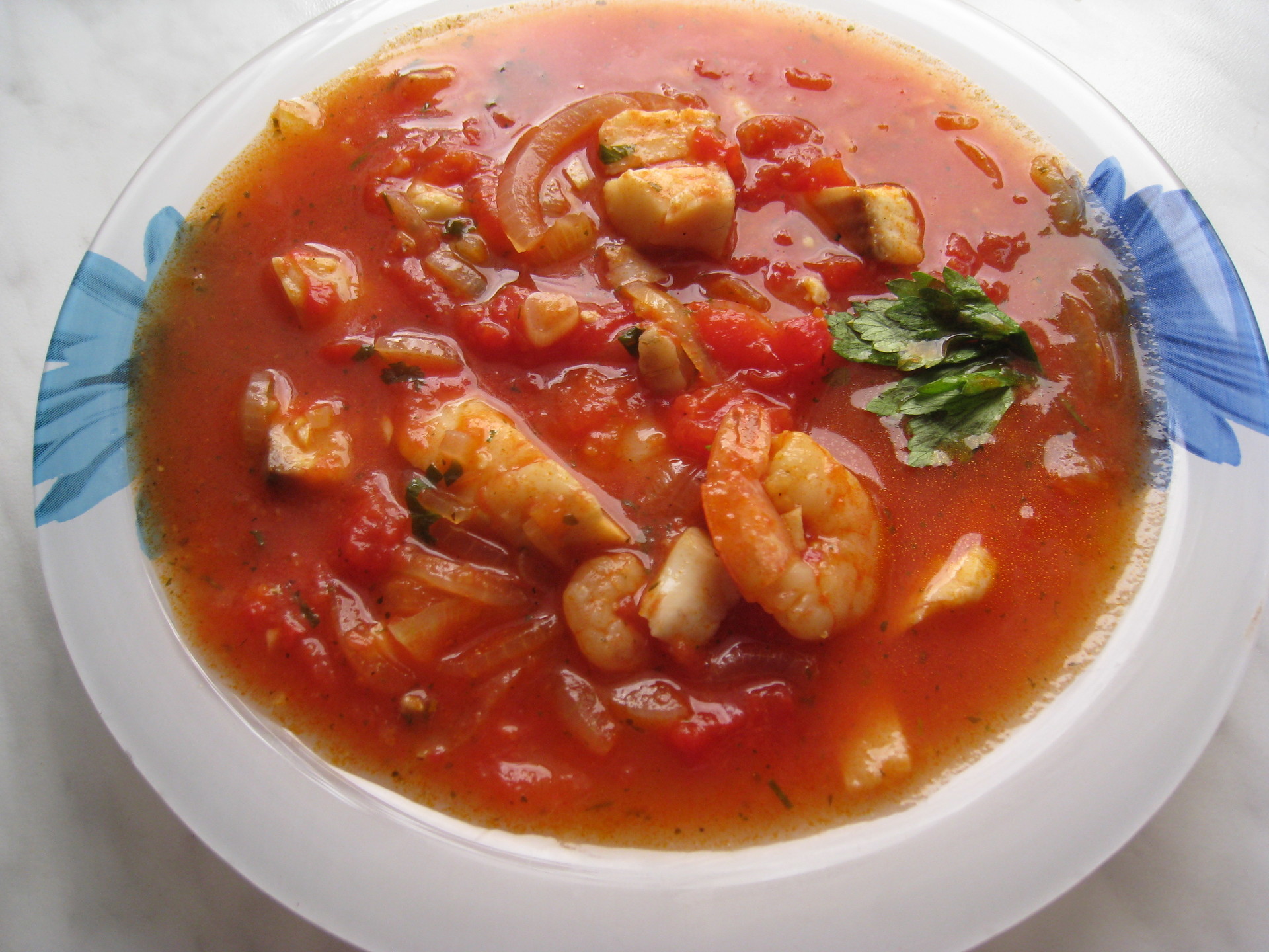 Суп с морепродуктами и томатом название