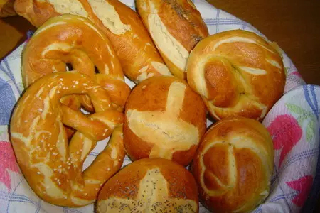 Булочки от брецелей (brezeln)-laugenbrötchen